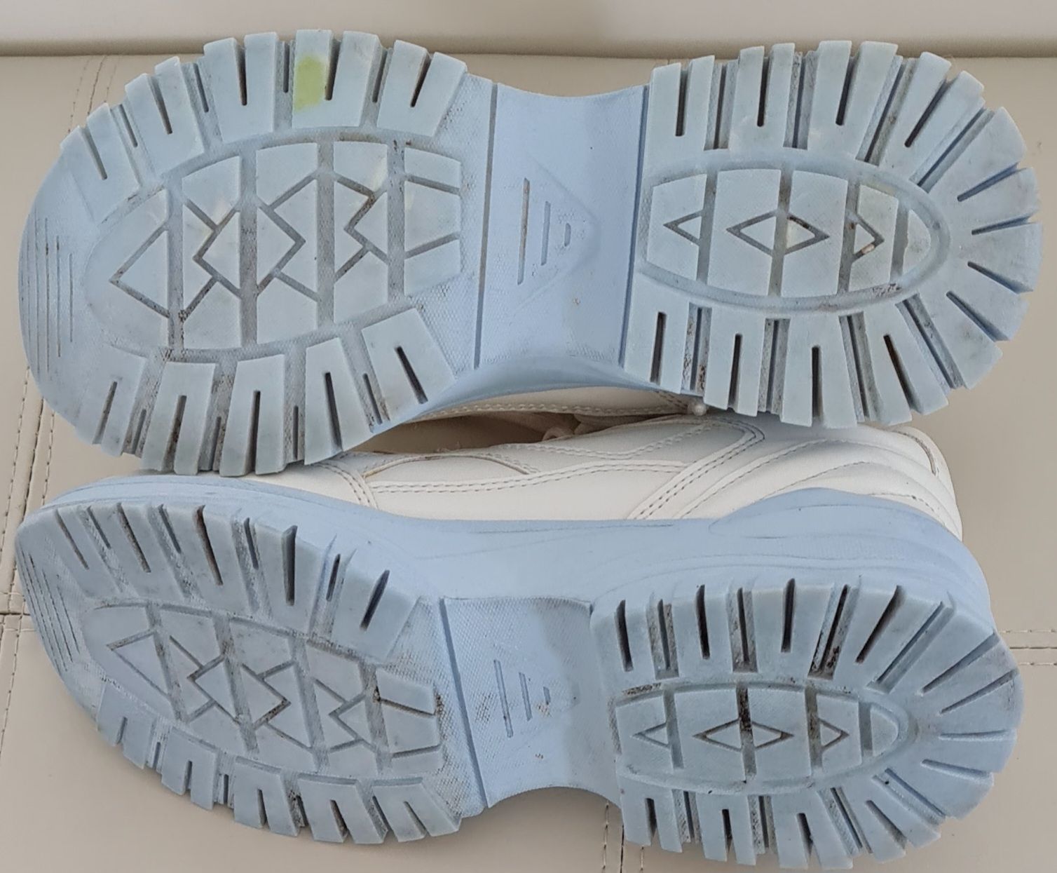 Scarpe da donna: Sneakers CLD Gr. 38 – Usato da Beinwil Freiamt venduto da tafa8 5