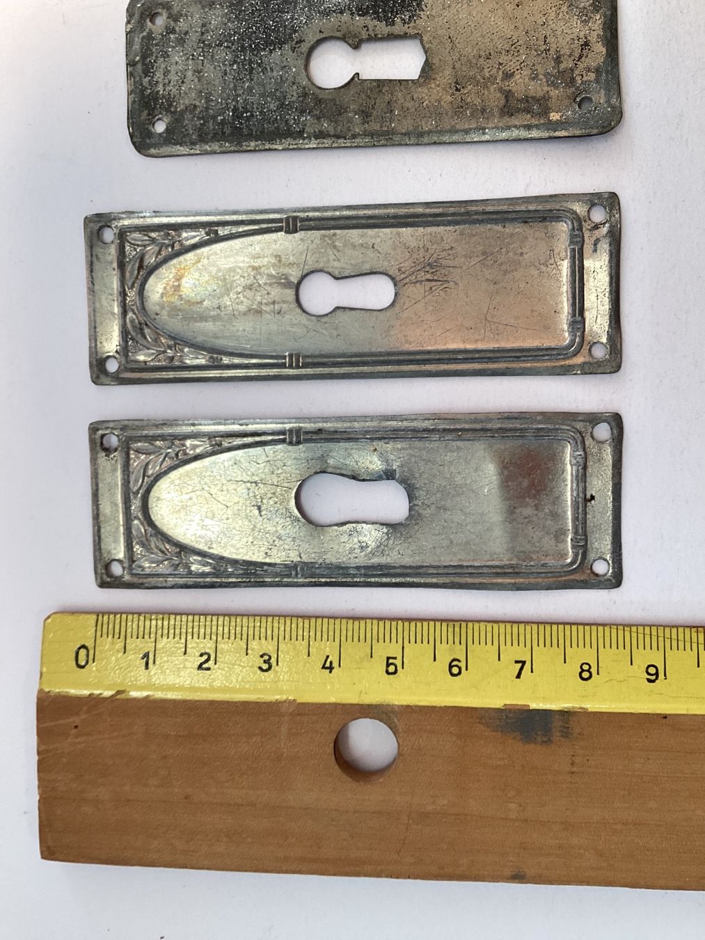 Ferramenta: 7 antike Türschilder Metall, Jugendstil, verschiedene Grösse – Usato da Eglisau venduto da mar_5rn2 2
