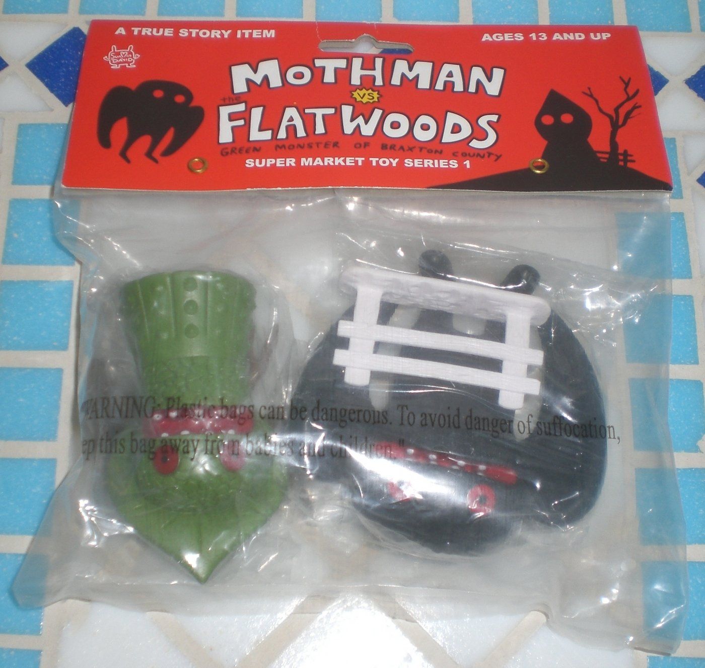 Statuette: David Horvath Mothman Vs. Flatwoods Set Uglydoll Super! – Nuovo e nell'imballaggio originale da Kreuzlingen venduto da JefN.