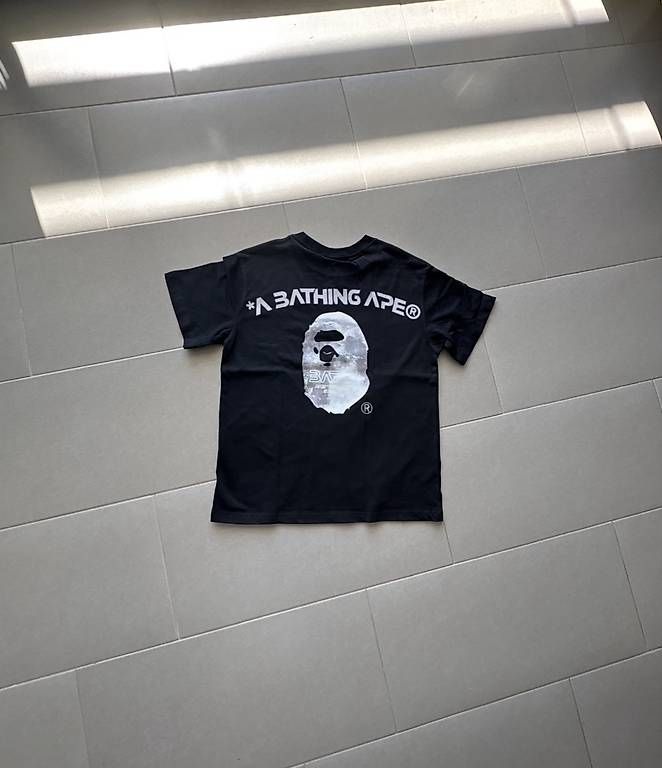 T-shirts: Bape tshirt S – Neuf avec emballage d'origine à Liestal par Adriennsely 1