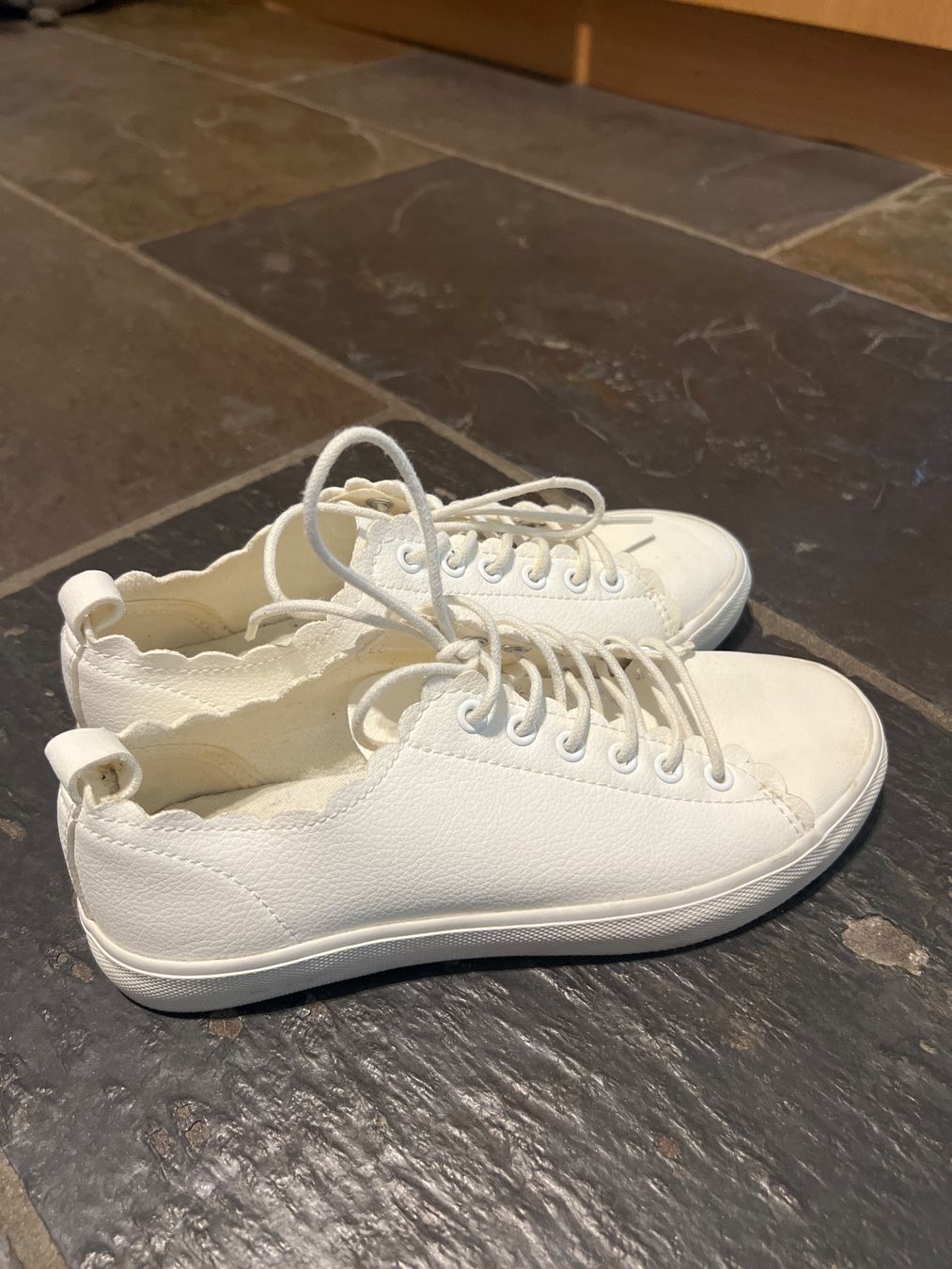 H&M Chaussures femmes: Schuhe 36 – D'occasion à Weisslingen par lorrue