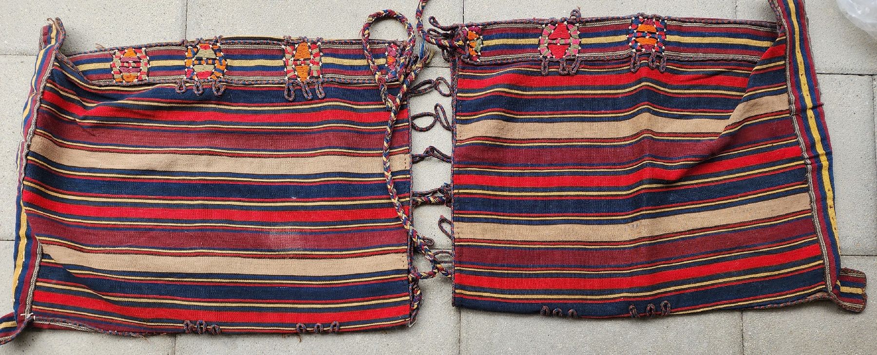 Tappeti: Nomadische Satteltaschen – Usato da Pfaffhausen venduto da Ai1ZHshop 1