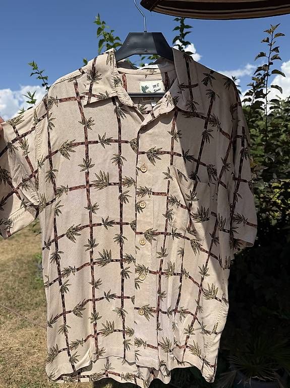 Chemises: Chemise d'été – D'occasion à Mont-sur-Lausanne par rom_2hp2 1