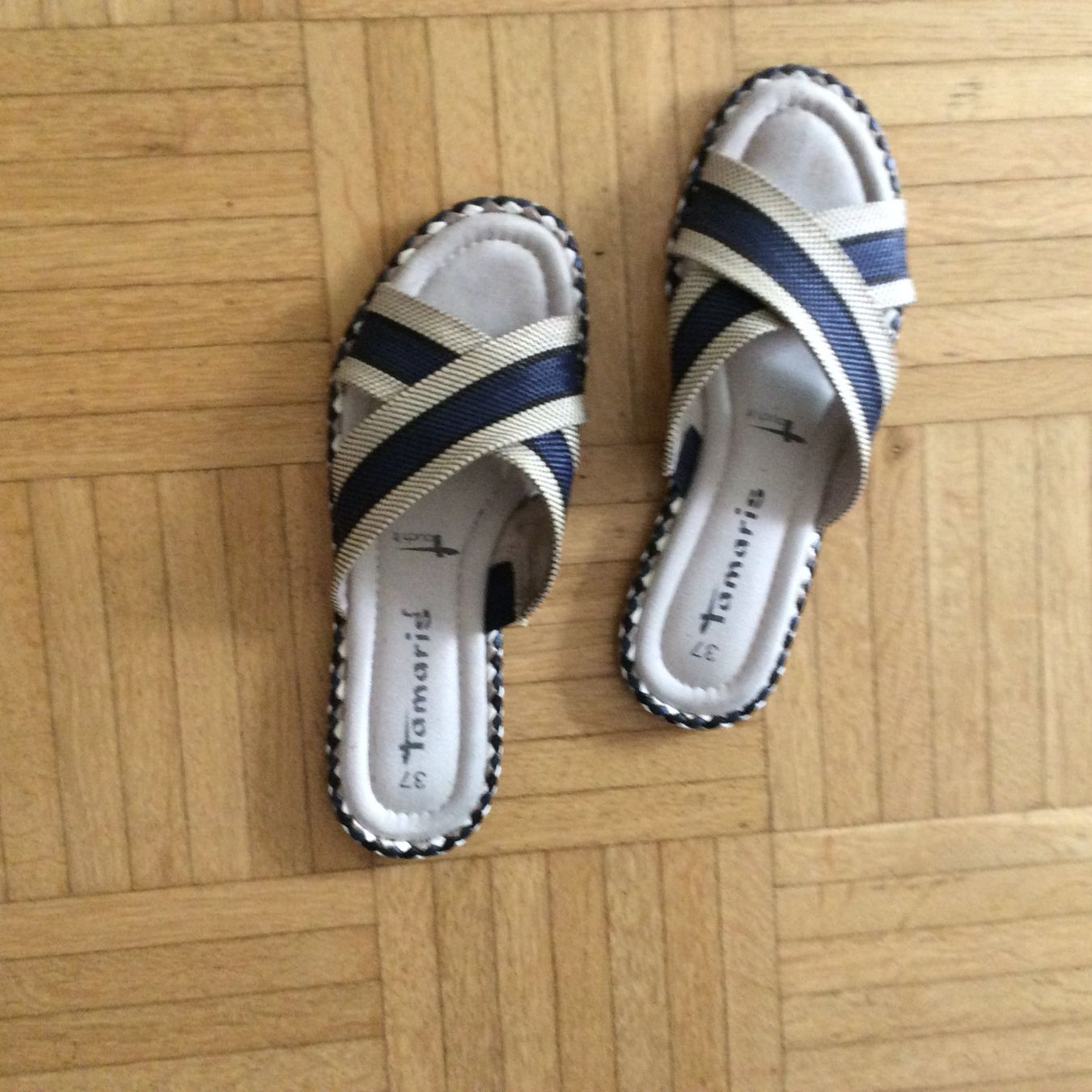 Tamaris Chaussures femmes: Tamaris Pantoletten – D'occasion à Biel/Bienne par Ganesh12 1