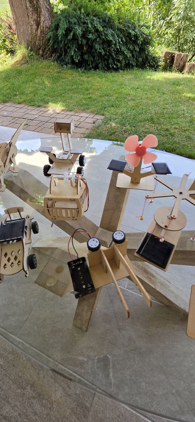 Giocattoli: Solar Roboter Bausatz Holzteile, Sommer-Bastelspass – Usato da Breitenbach venduto da gnieserli 4