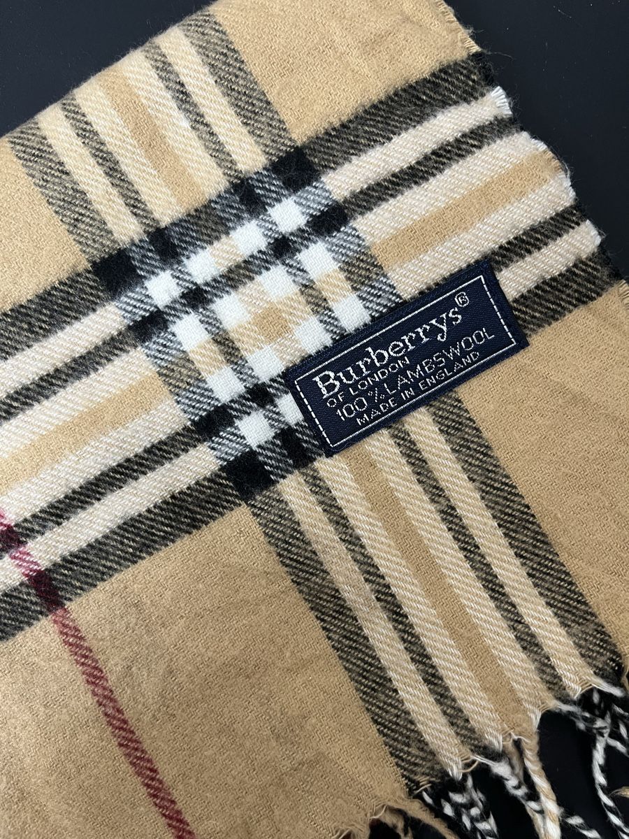 Burberry Foulards, Tücher & Schals: Écharpe Burberry authentique beige vintage – Neu (gemäss Beschreibung) aus Les Avanchets von ldn.shop 1