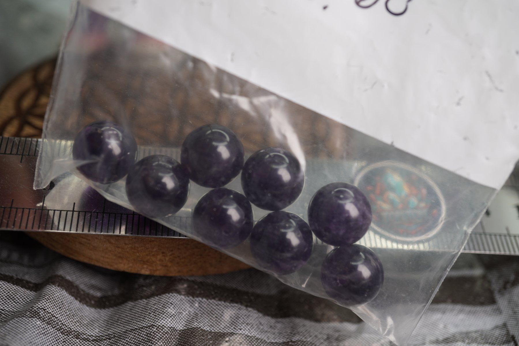 Minerali & Pietre curative: Amethyst    Gelocht  Resten   ab  1.-   gratis Versand – Nuovo e nell'imballaggio originale da Eschenbach SG venduto da topstone 1