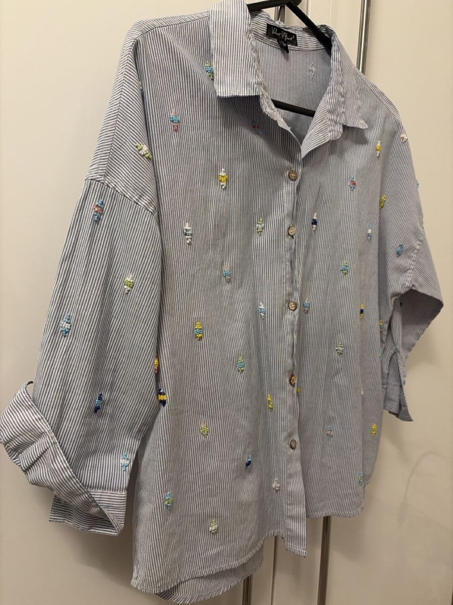 Chemisiers: Stripe Embroidered Shirt Size M – D'occasion à Zürich par cme_ft9l 2