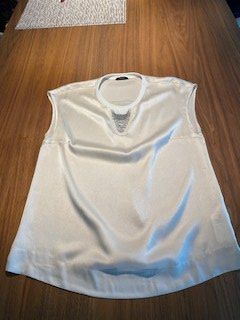 Peserico wunderschöne crémfarbige Seidenbluse Gr. 38
