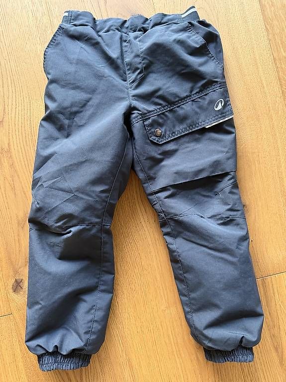 Decathlon Pantaloni: 2 Hosen Quechua Gr. 116 – Usato da Wangen SZ venduto da Zimmone 4