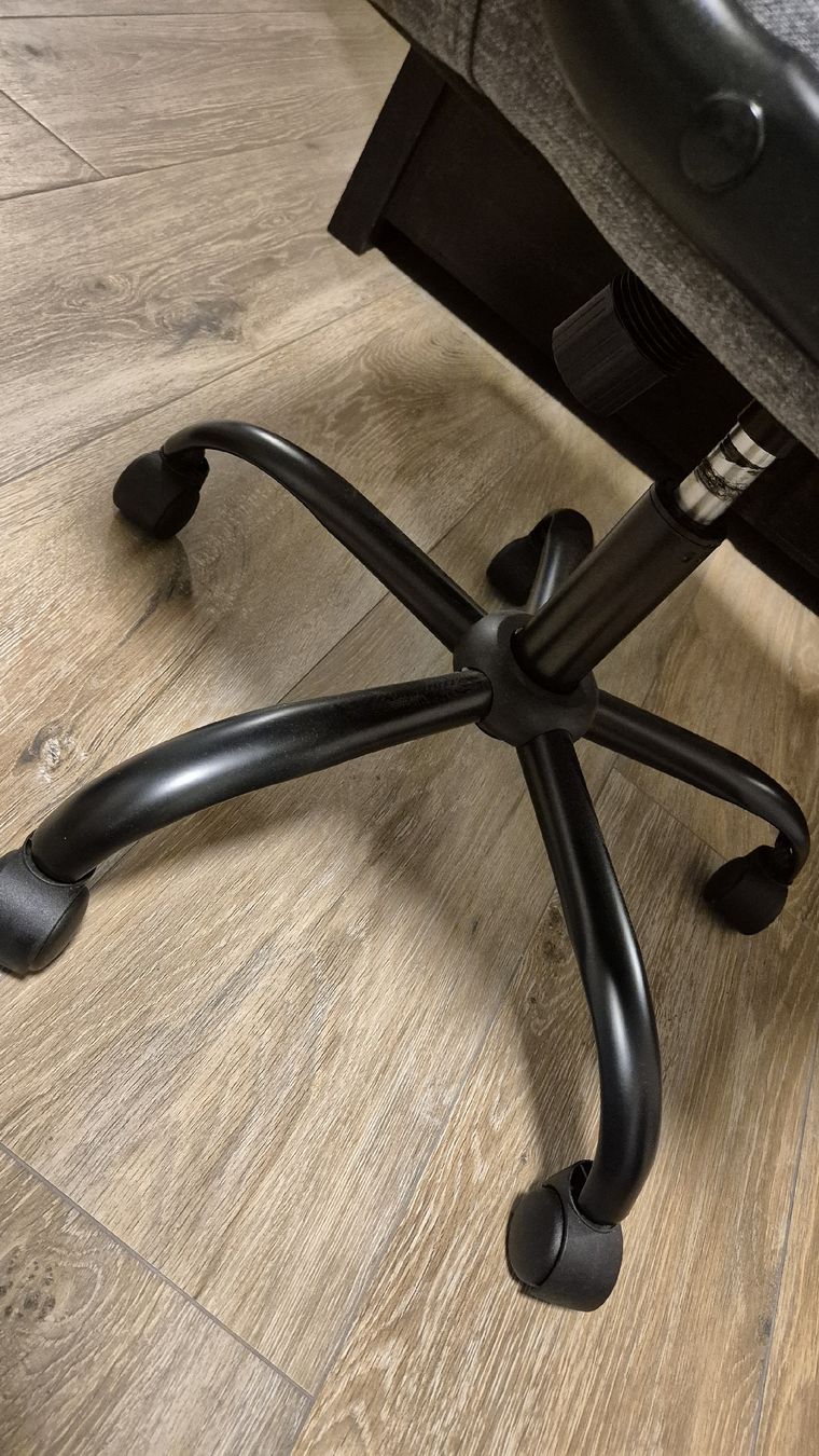 Sedie a rotelle: Chaise du bureau – Usato da Prez-vers-Siviriez venduto da max_g8yk 2