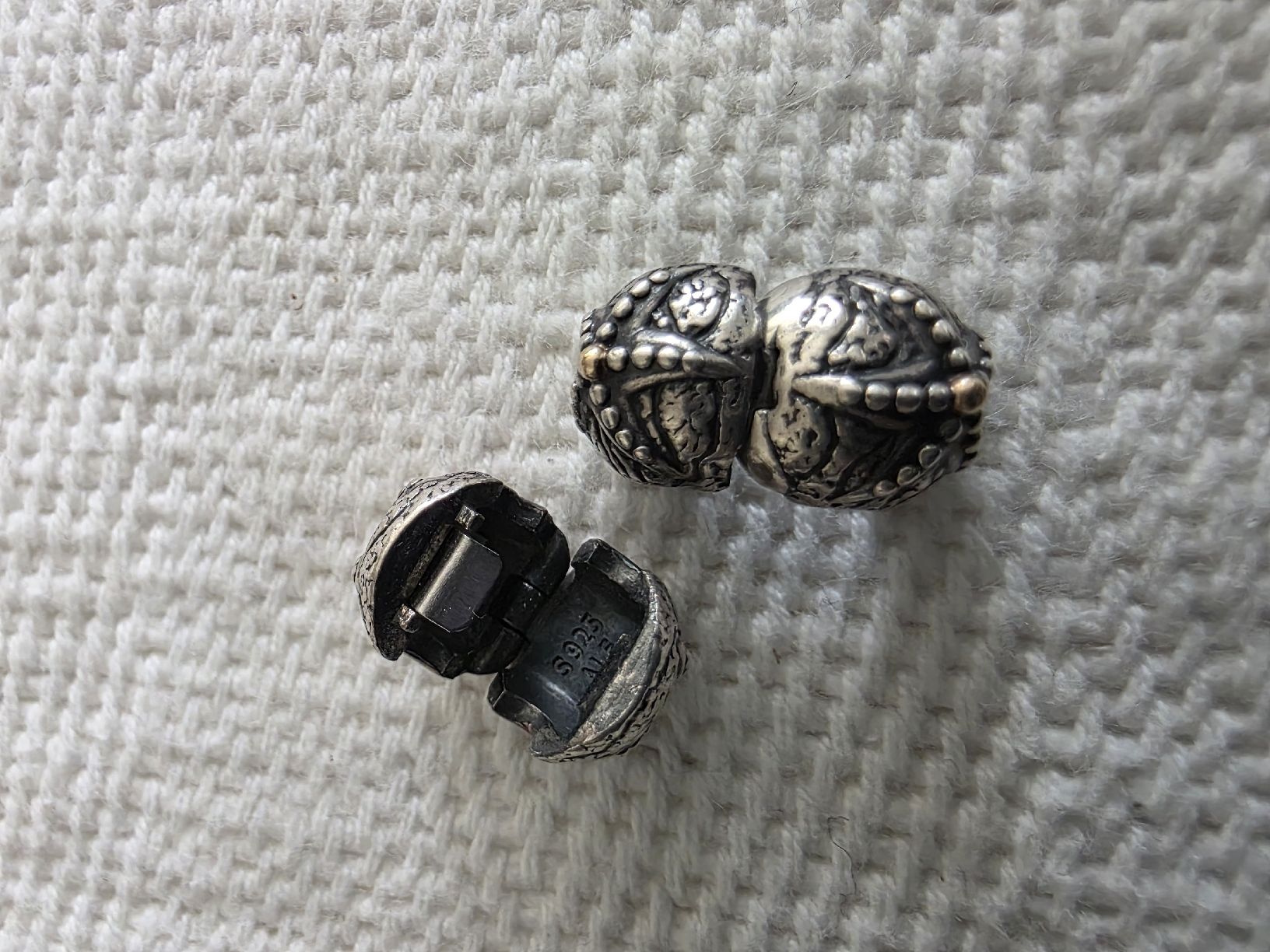 Pandora Pendentifs: 2 Pandora Clips  – D'occasion à Rikon im Tösstal par Quimy68 2