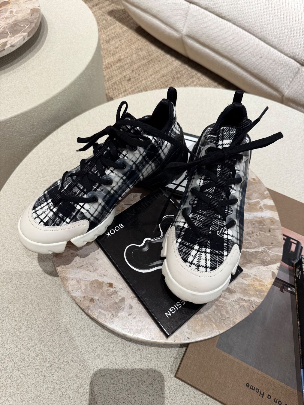 Dior Scarpe da donna: DIOR SNEAKERS TARTAN – Usato da Schwyz venduto da bofb