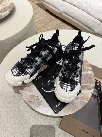 DIOR SNEAKERS TARTAN