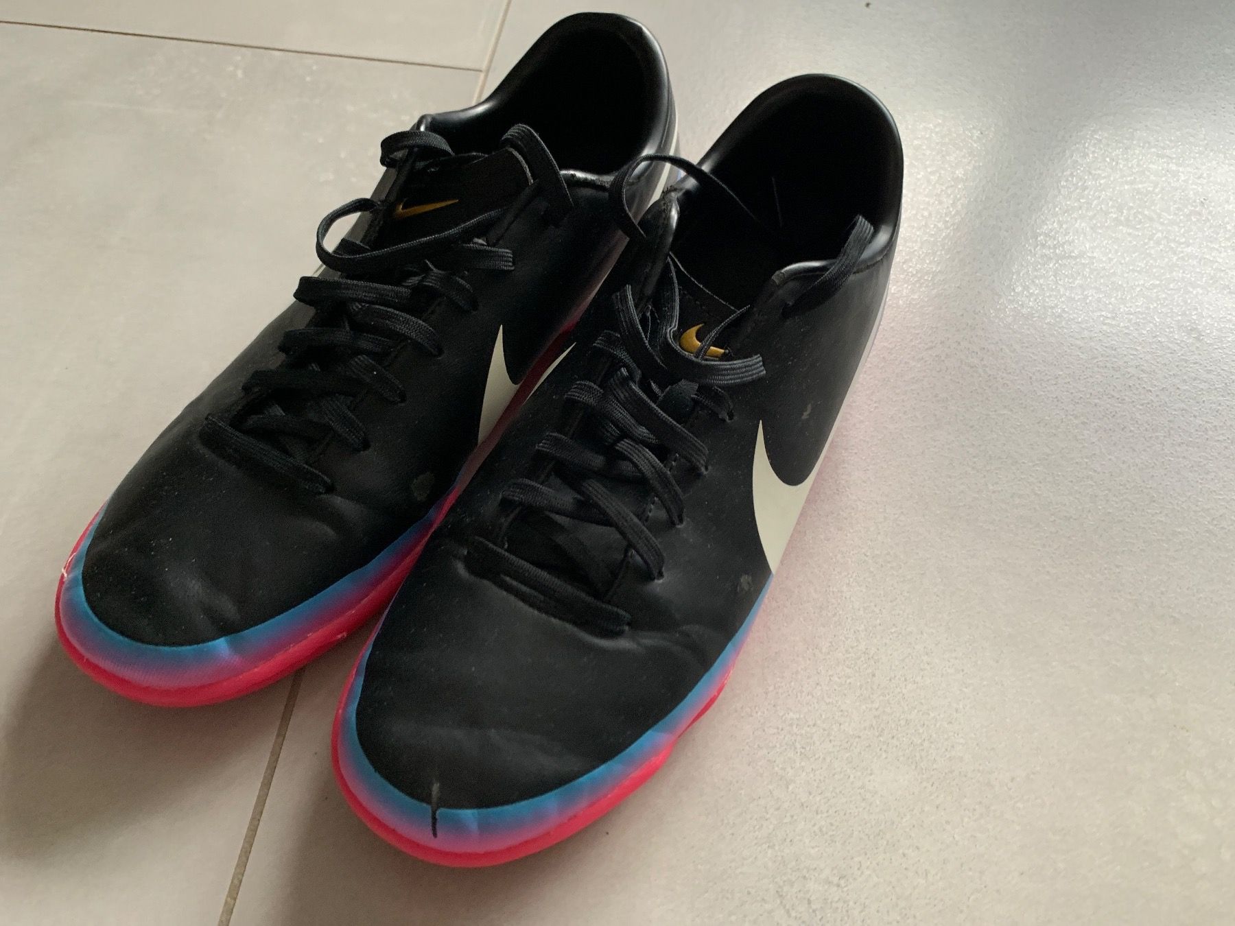 Nike Scarpe da uomo: Turnschuh Nike Gr.42 – Usato da Zuzwil SG venduto da Ibohaus
