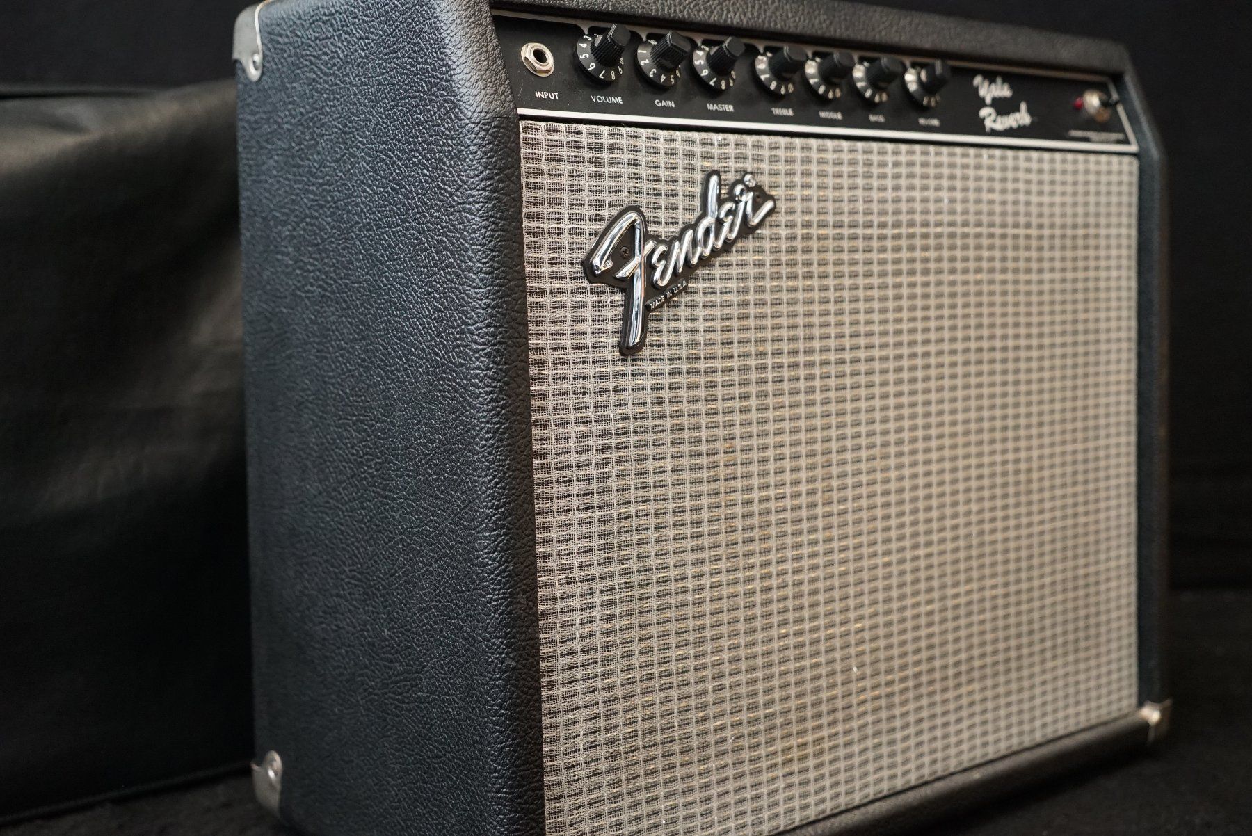 Fender Amplificatori: Fender Yale Reverb 50-Watt 1x12" Solid State 1983-1988 – Usato da Ortschwaben venduto da Musictrade 4