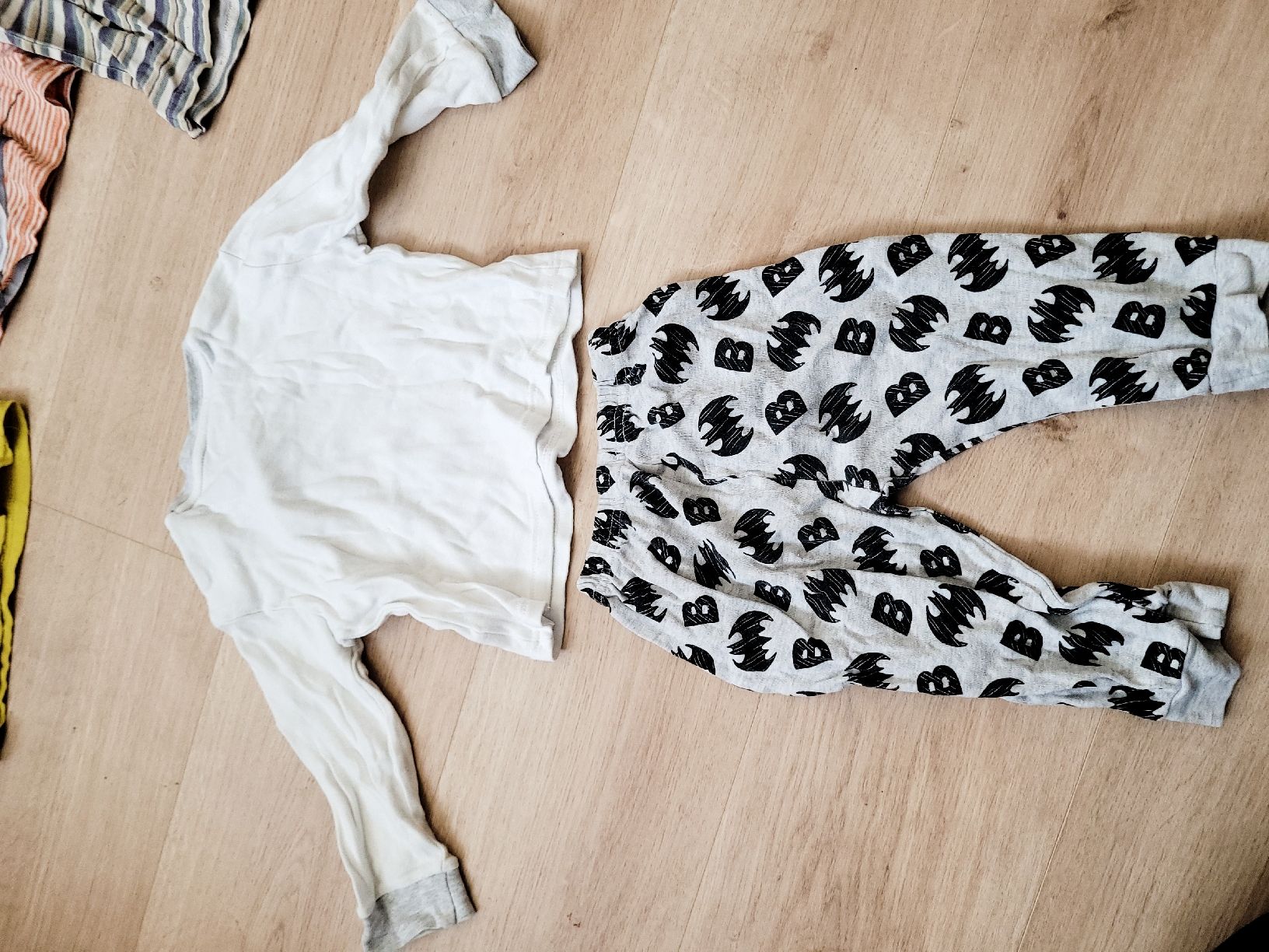 Pigiama & Simili: Pyjama Batman Gr. 86 – Usato da Lupsingen venduto da sta_wgg5 5