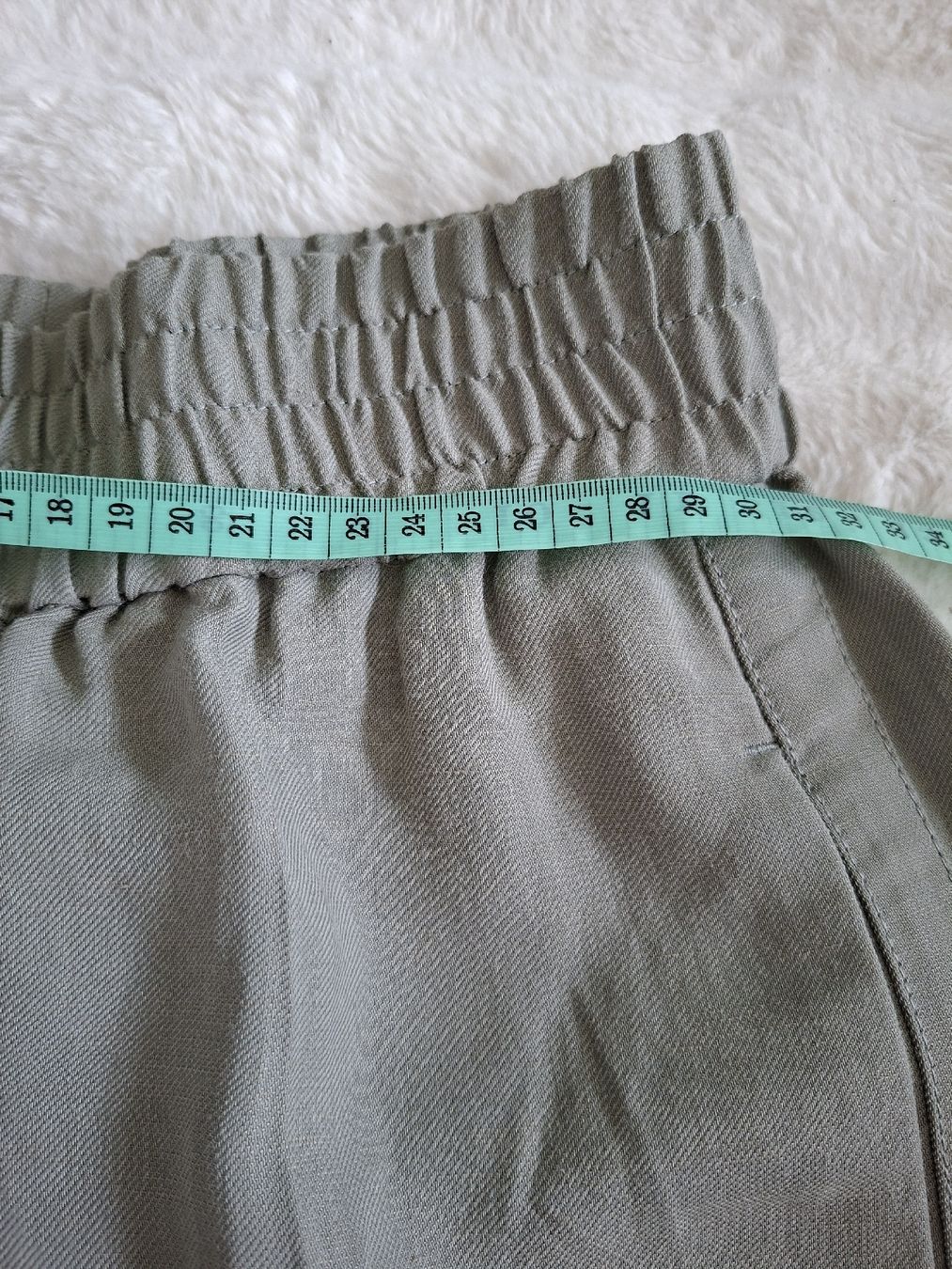 Brunello Cucinelli Pantaloni: Pantalons  Brunello Cucinelli taille 36/38 vert clair – Usato da Renens VD venduto da ser_j2fn 4