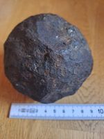 Antike Kanonenkugel, ca. 10cm Durchmesser, ca 2kg schwer!