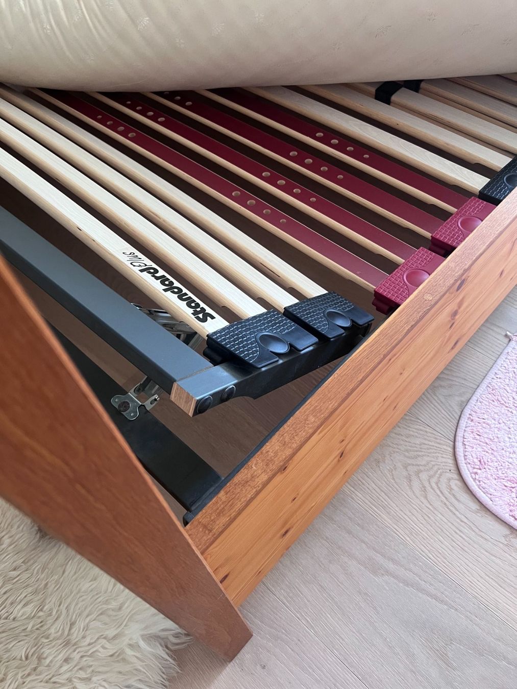 Betten: Himmelbett Buchen-/Eichenholz 200x160cm – Gebraucht aus Derendingen von E.Holzer 7