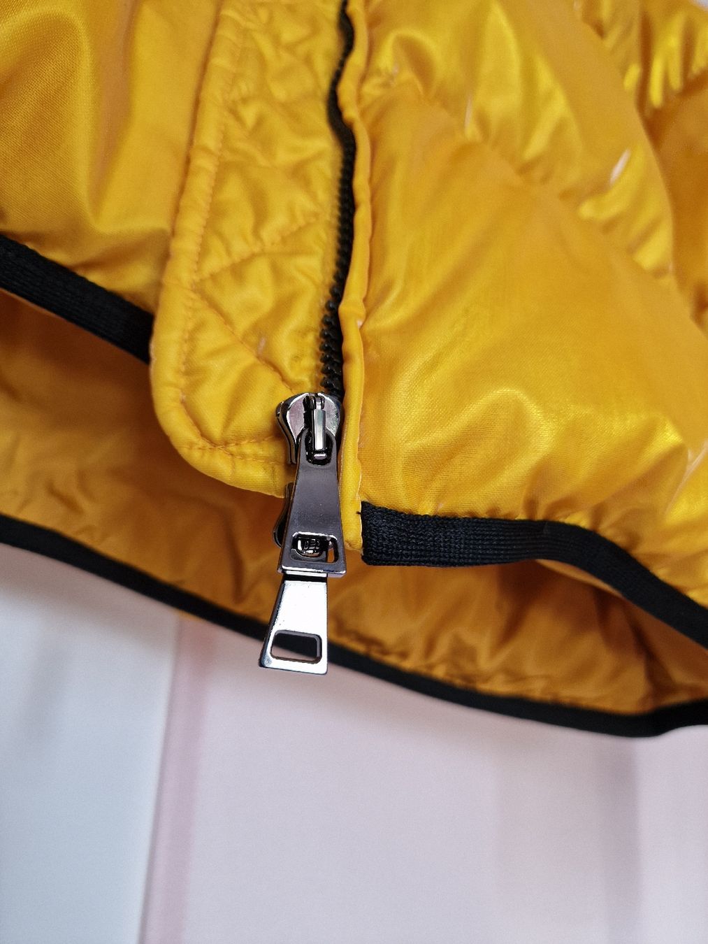 Moncler Giacche: Doudoune Moncler – Nuovo (secondo la descrizione) da Yverdon-les-Bains venduto da Ed9lude 4
