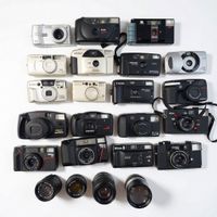 Konvolut Kameras (digital + analog) + Objektive. 23 Teile