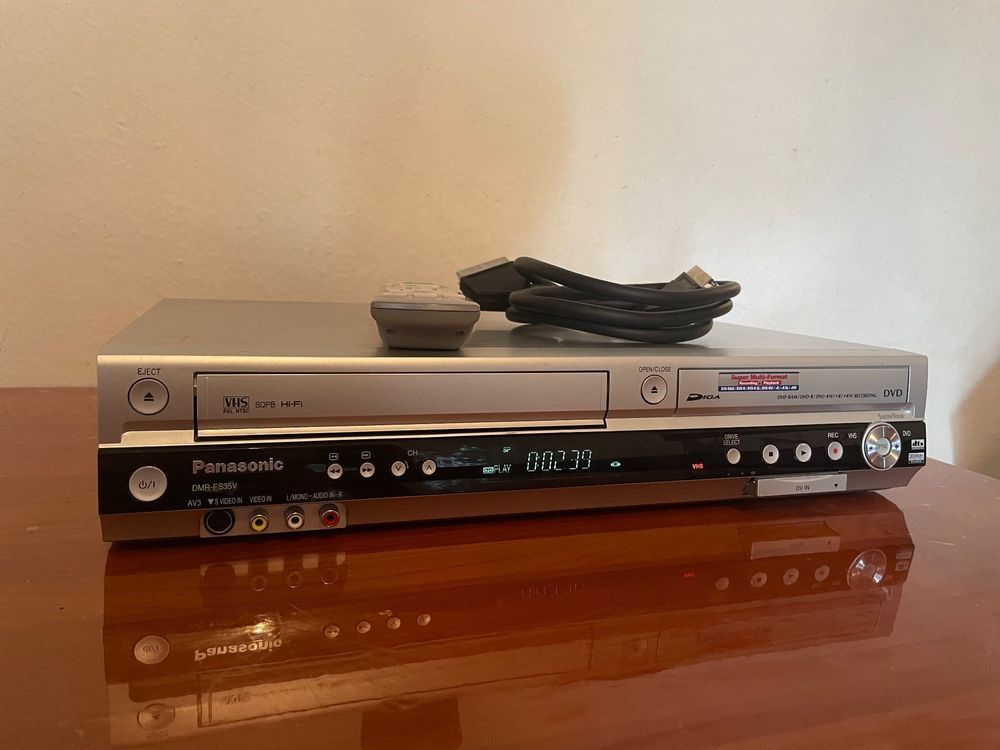 Panasonic DMRES35V VHS / DVD Kombination Recorder Kaufen auf Ricardo