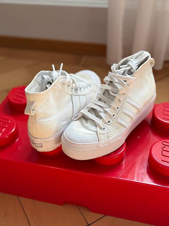 Chaussures hommes: Adidas Nizza – D'occasion à Bern par Milena2323