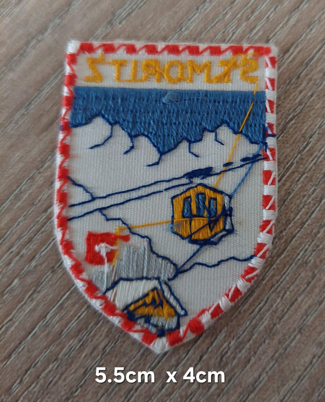 Placchette & Badge: Badge , Patch, Aufnäher ST.MORITZ , Seilbahn (23) – Nuovo (secondo la descrizione) da Schwarzenbach SG venduto da Rigus 1