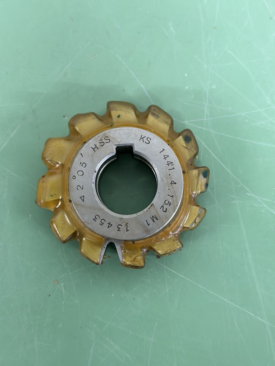 Tutti gli attrezzi: HSS Gear Hobbing Cutter Module KS M1. 1441. – Nuovo e nell'imballaggio originale da Aarberg venduto da SNMachines