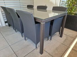 Gartentisch mit Stühlen