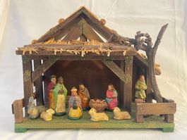 Antike Weihnachtsfiguren & Antike Holzkrippe
