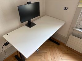 Schreibtisch mit auto Motor – höhenverstellbar bis 120 cm