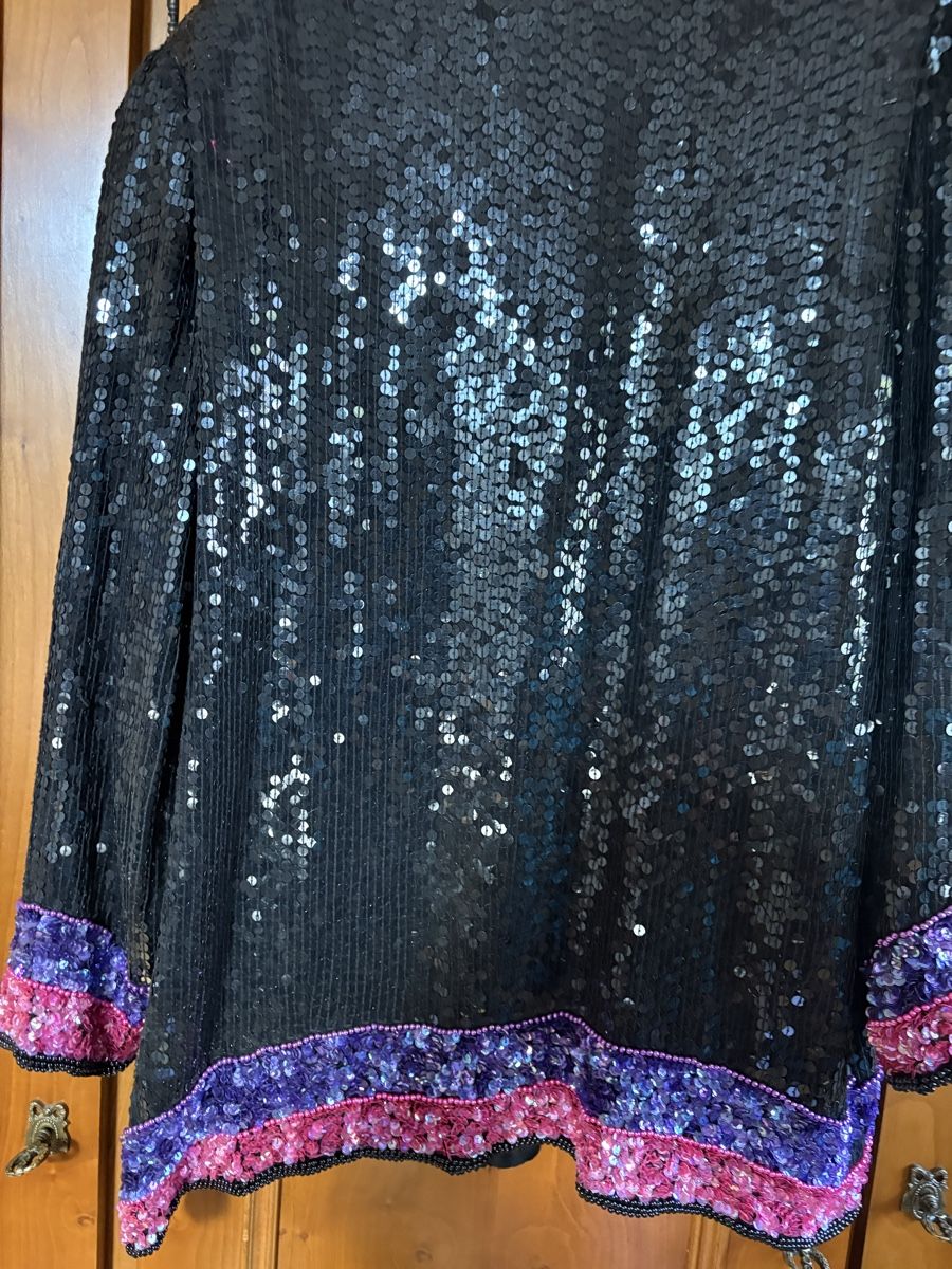 Giacche: Veste en soie, à sequins, faite main – Usato da Savigny venduto da alouette04 1