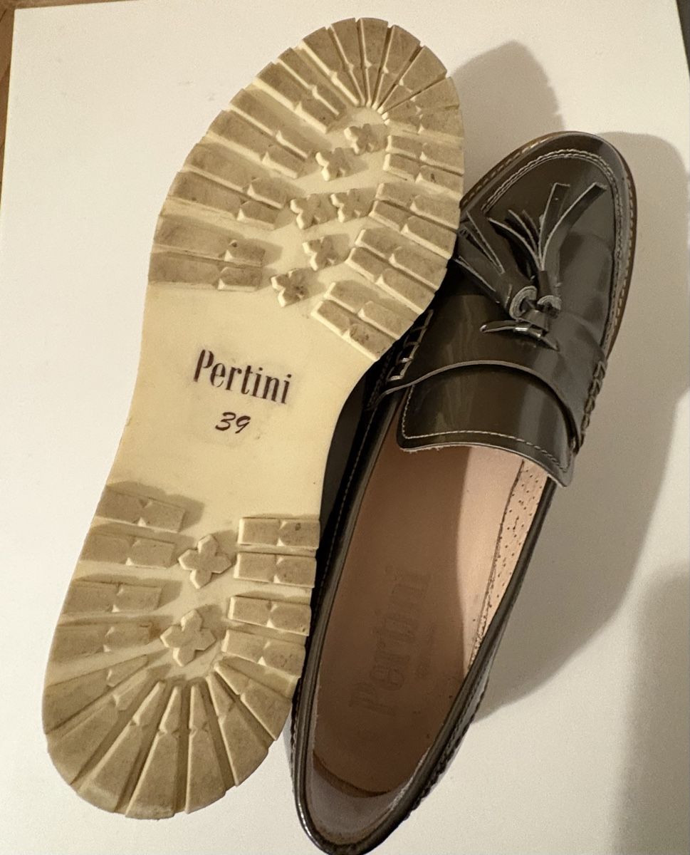 Scarpe da donna: Pertini Damen Loafer Grösse 39, schwarz – Usato da Bern venduto da klav 4