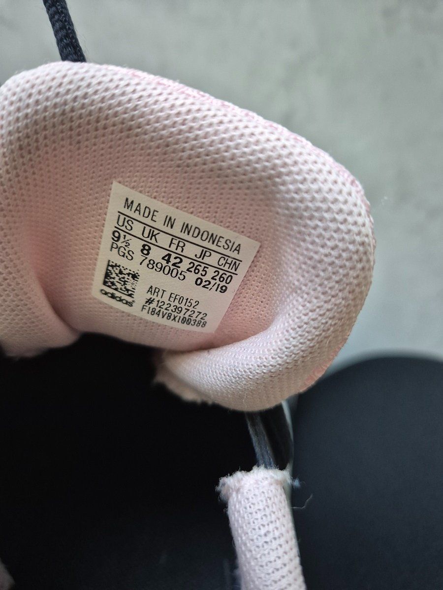 Adidas Chaussures femmes: Adidas Turnschuhe, Grösse 42 dunkelblau – D'occasion à Thun par Sheepli 3
