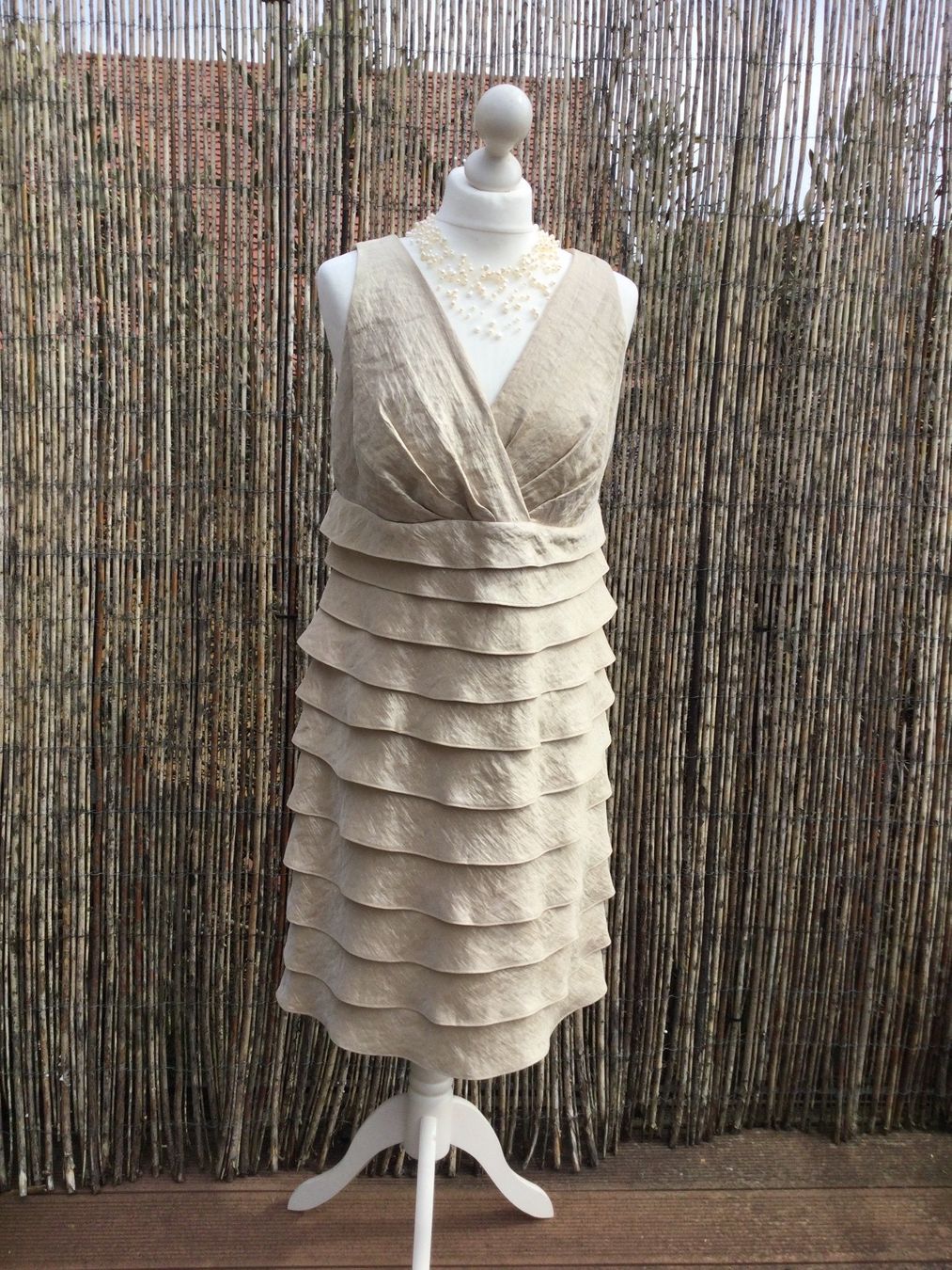 Vestiti: Robe dorée à froufrous SIXTH SENSE, taille L – Nuovo (secondo la descrizione) da Agiez venduto da chouchanelle 1