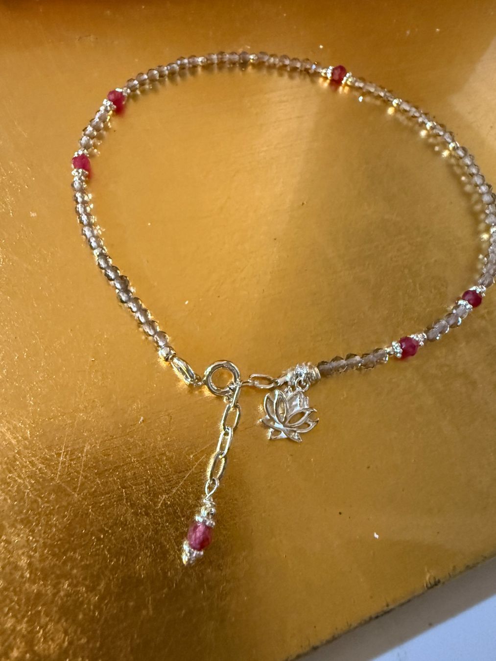 Catenine: Fussketteli mit Halbedelsteinperlen und 925 silber – Nuovo e nell'imballaggio originale da Maienfeld venduto da Cmicky 1
