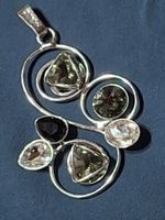 Design Anhänger MALU 6 cm lang mit Kristallen