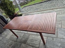 Gartentisch aus Akazienholz ausziehbar