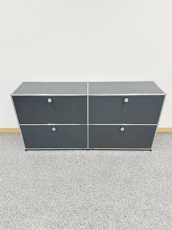 Regale: USM Haller Sideboard Anthrazit – Gebraucht aus Glattbrugg von q-aderdesign