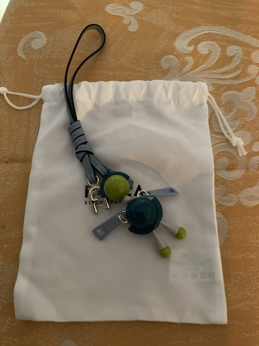 Furla Schlüsselanhänger & - bänder: Porte-clés Furla Robot multicolore neuf avec pochon – Neu und originalverpackt aus Plan-les-Ouates von Namorona 3
