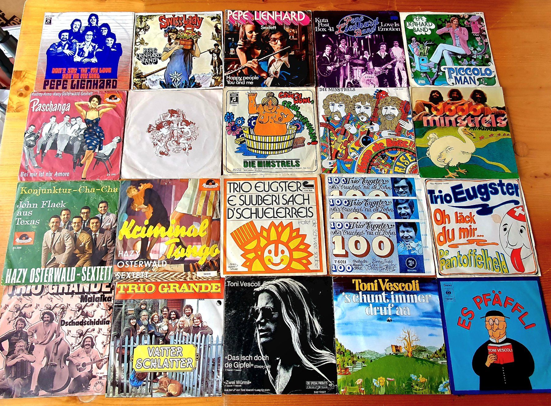 Dischi in vinile: SUPER: 108 x SCHWEIZER HIT SINGLES , tolle Titel dabei! – Usato da Kreuzlingen venduto da Cdschlumpf 1