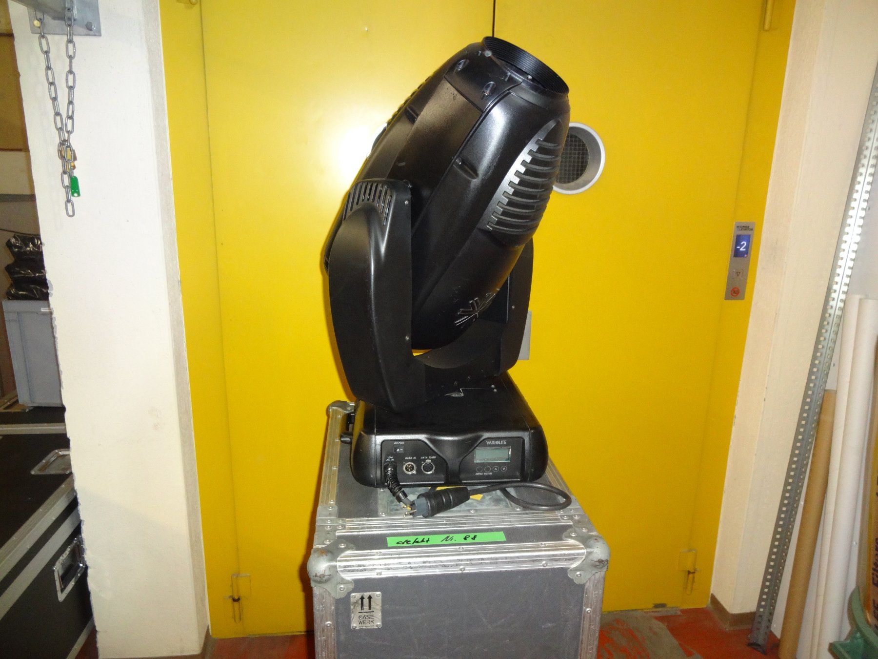 Lampade: Moving Head Varilite VL-3000 Spot defekt – Difettoso da St. Gallen venduto da moving_st.gallen