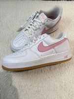 Nike Air Force 1, édition anniversaire rose 45 neuf