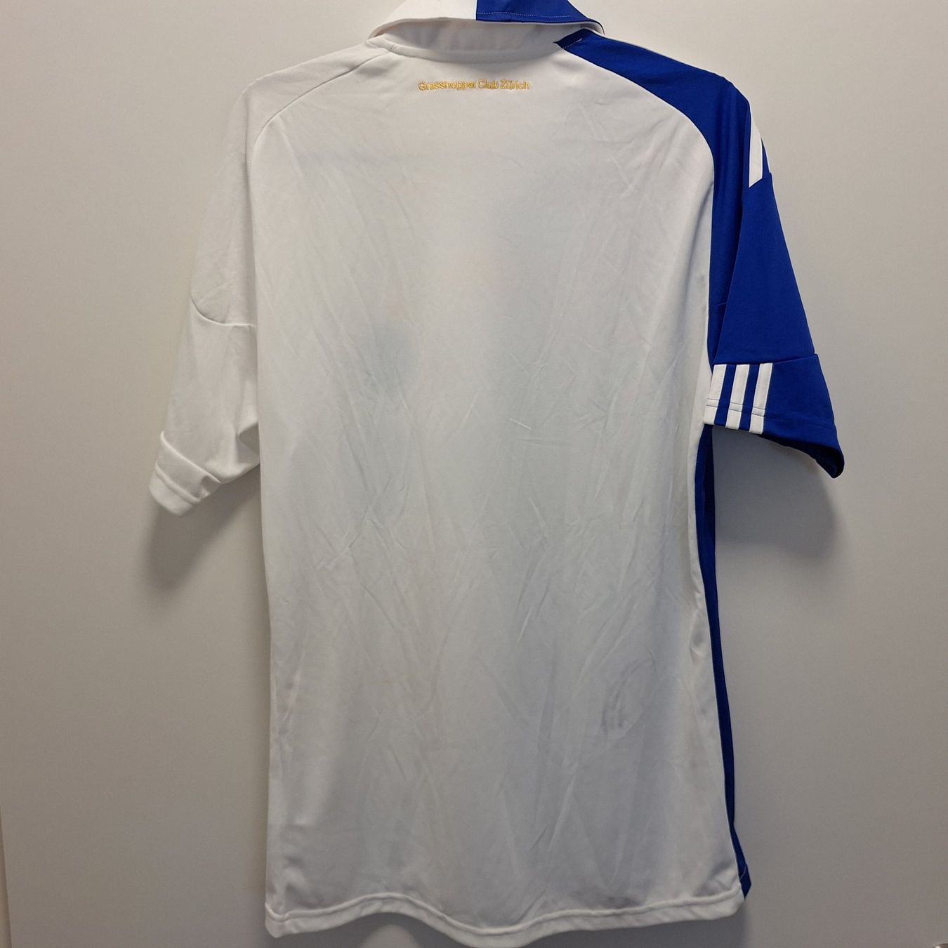 Canottiere & Pantaloni: Adidas Grasshoppers Vontobell M home – Usato da Bellinzona venduto da LA-ropa-de-Juan 8