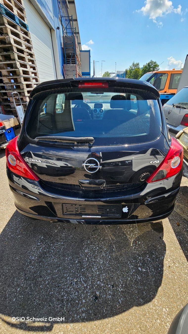 Opel Automobili: Opel Corsa 1.6T GSi – Usato da Diessenhofen venduto da Osio 4
