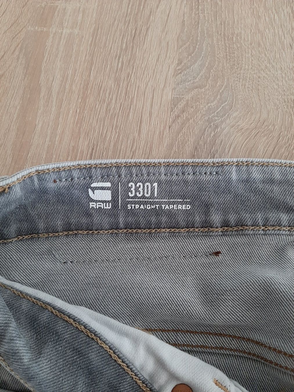 Jeans: Jeans Gr. 31 / 34 hellgrau, Marke RAW 3301 – Usato da Menziken venduto da Rien1 1