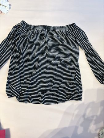 Hollister Off-Shoulder Shirt, gestreift, Grösse S, Top!