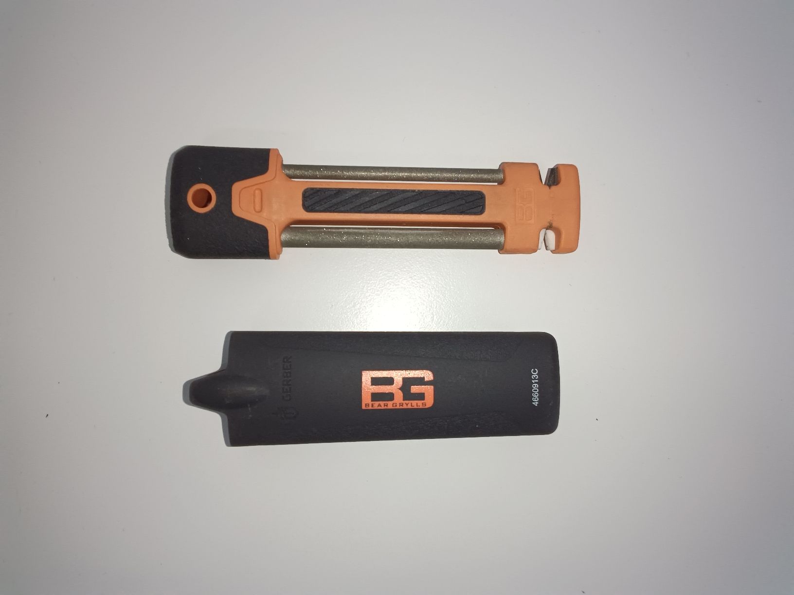Gerber Tutti gli attrezzi: Gerber Bear Grylls Knife Sharpener – Usato da Hünenberg venduto da dundie